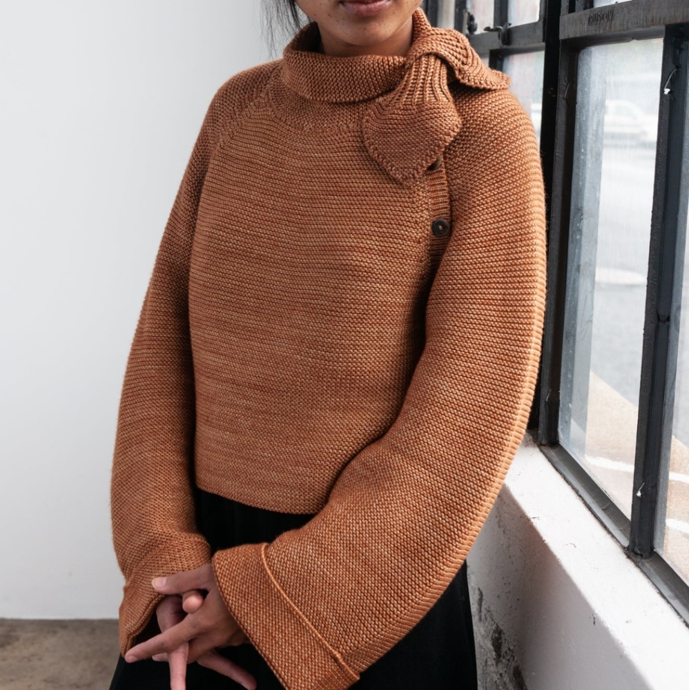 Misha and Puff Scout Pullover in Spun Gold Small
